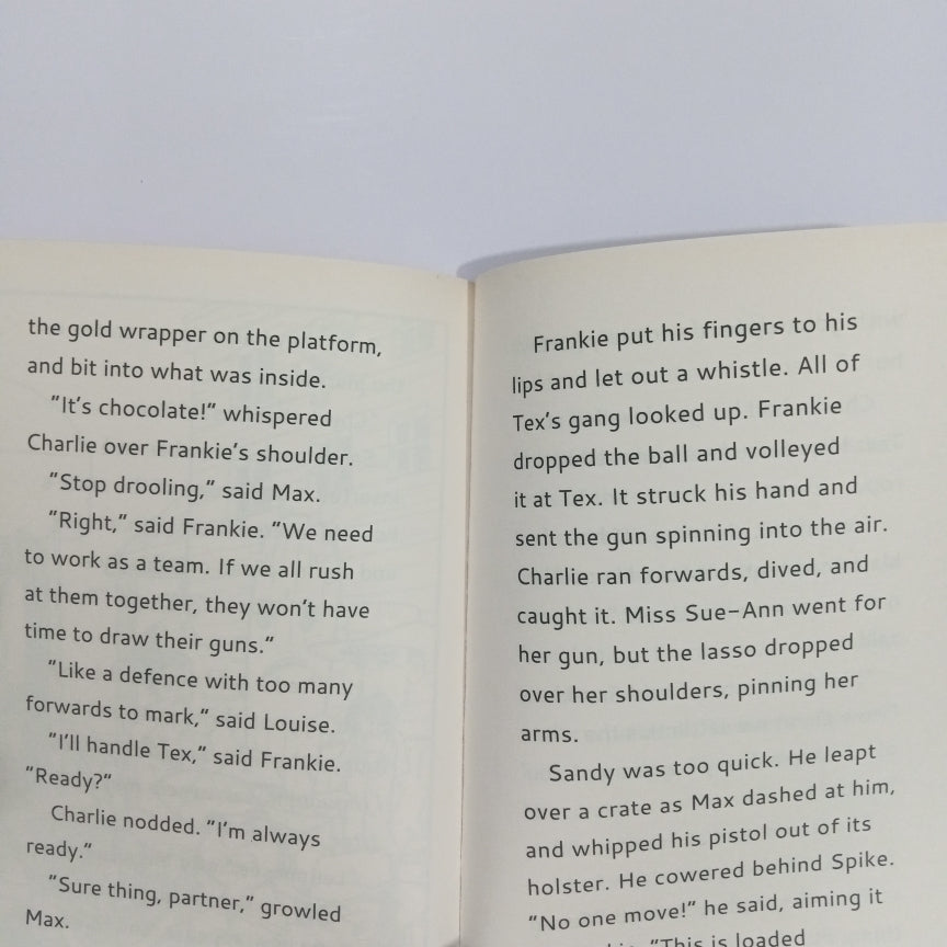 Frankie' Magic Football (Preloved)